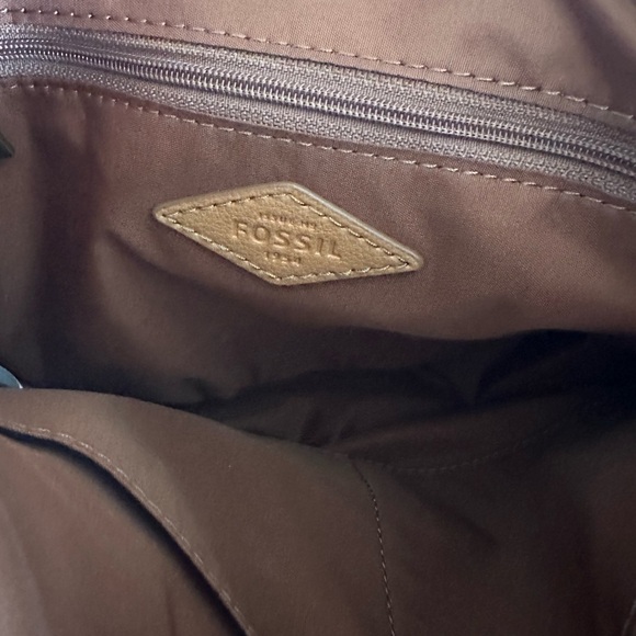 Fossil Tan and Brown Woven Shoulder Bag - Picture 3 of 3